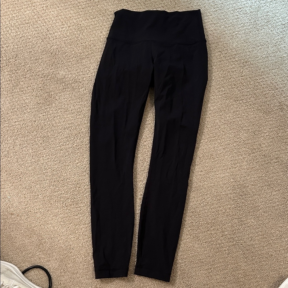 Lululemon size 6 Wunder Train Perfect condition